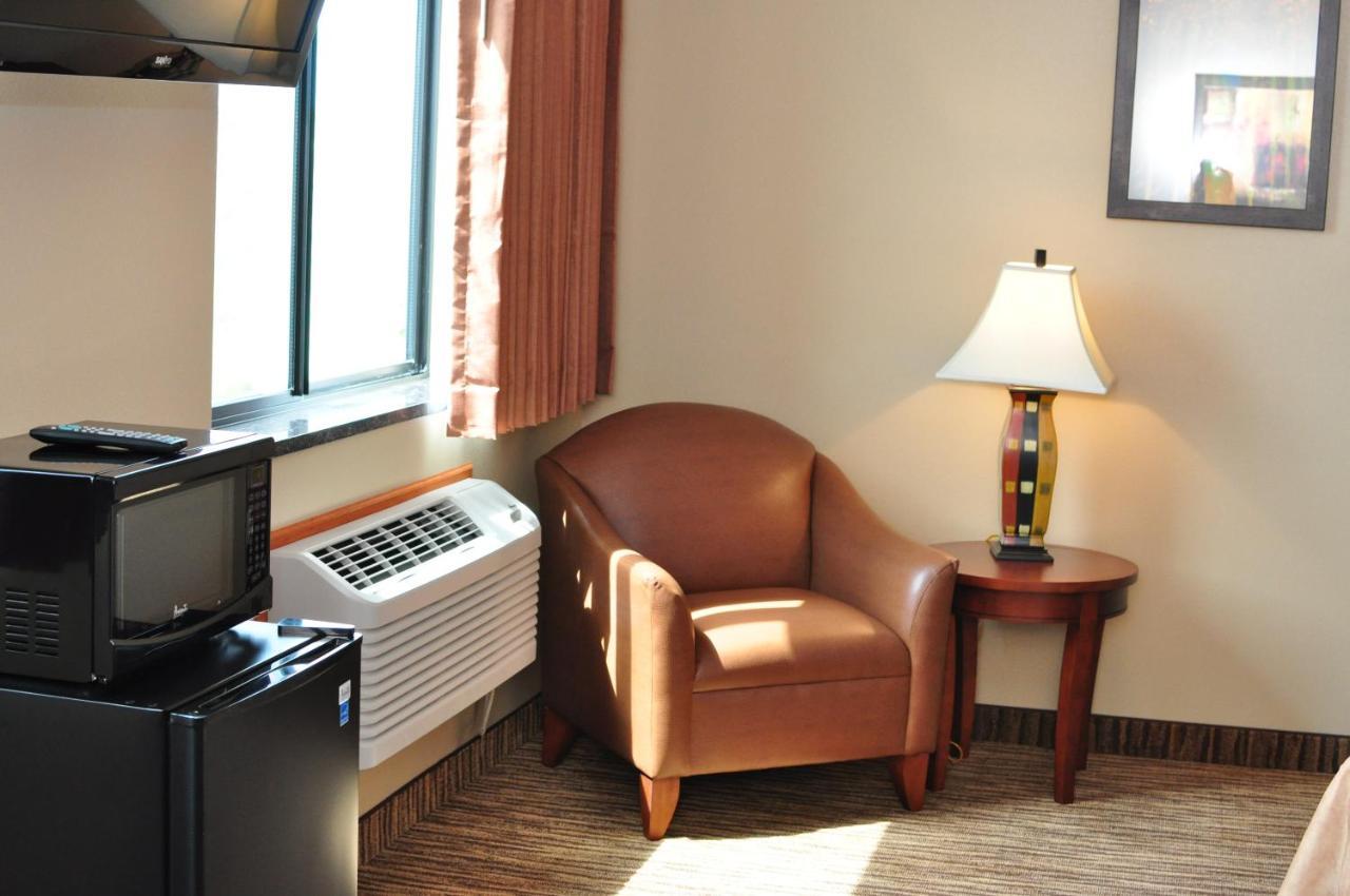 Cobblestone Inn & Suites - Newton Luaran gambar