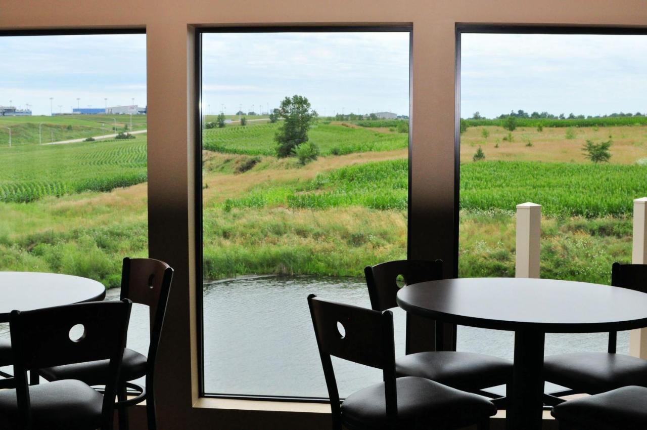 Cobblestone Inn & Suites - Newton Luaran gambar