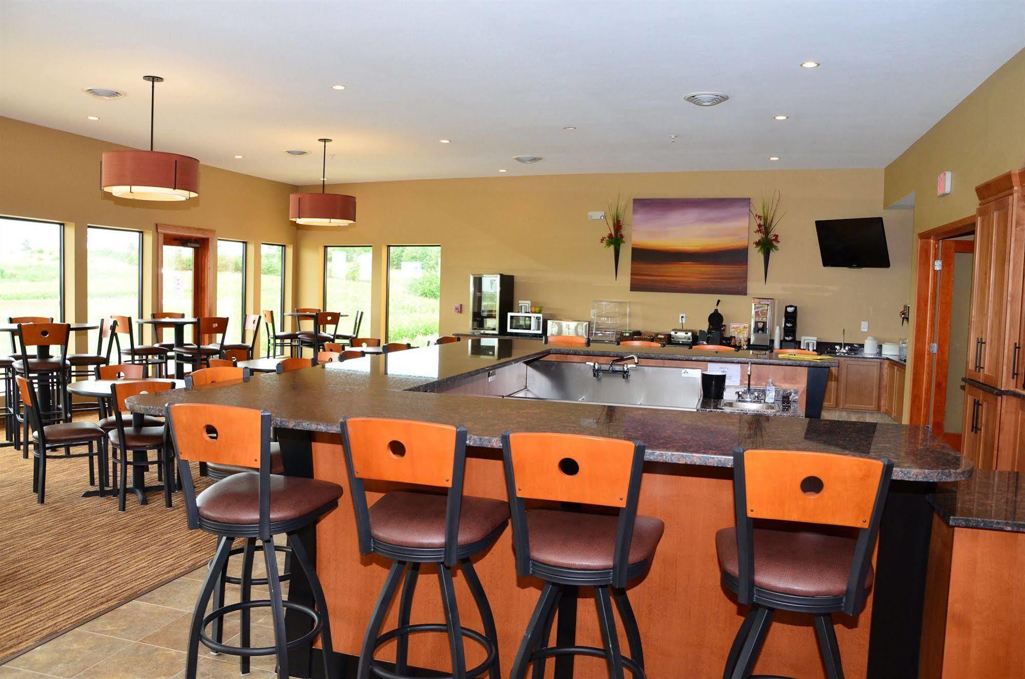Cobblestone Inn & Suites - Newton Luaran gambar