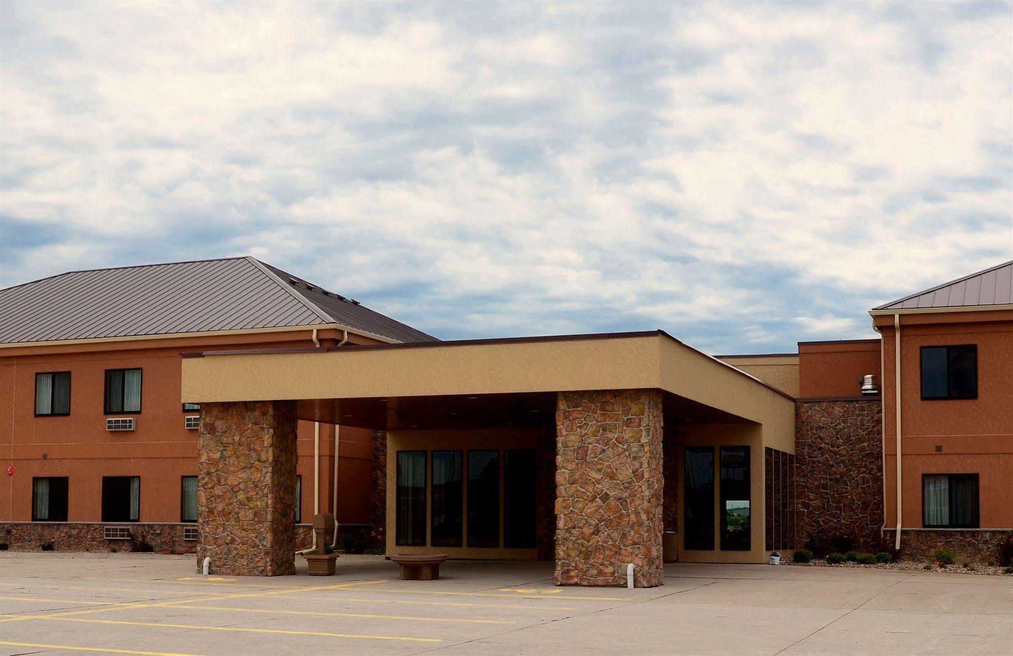 Cobblestone Inn & Suites - Newton Luaran gambar